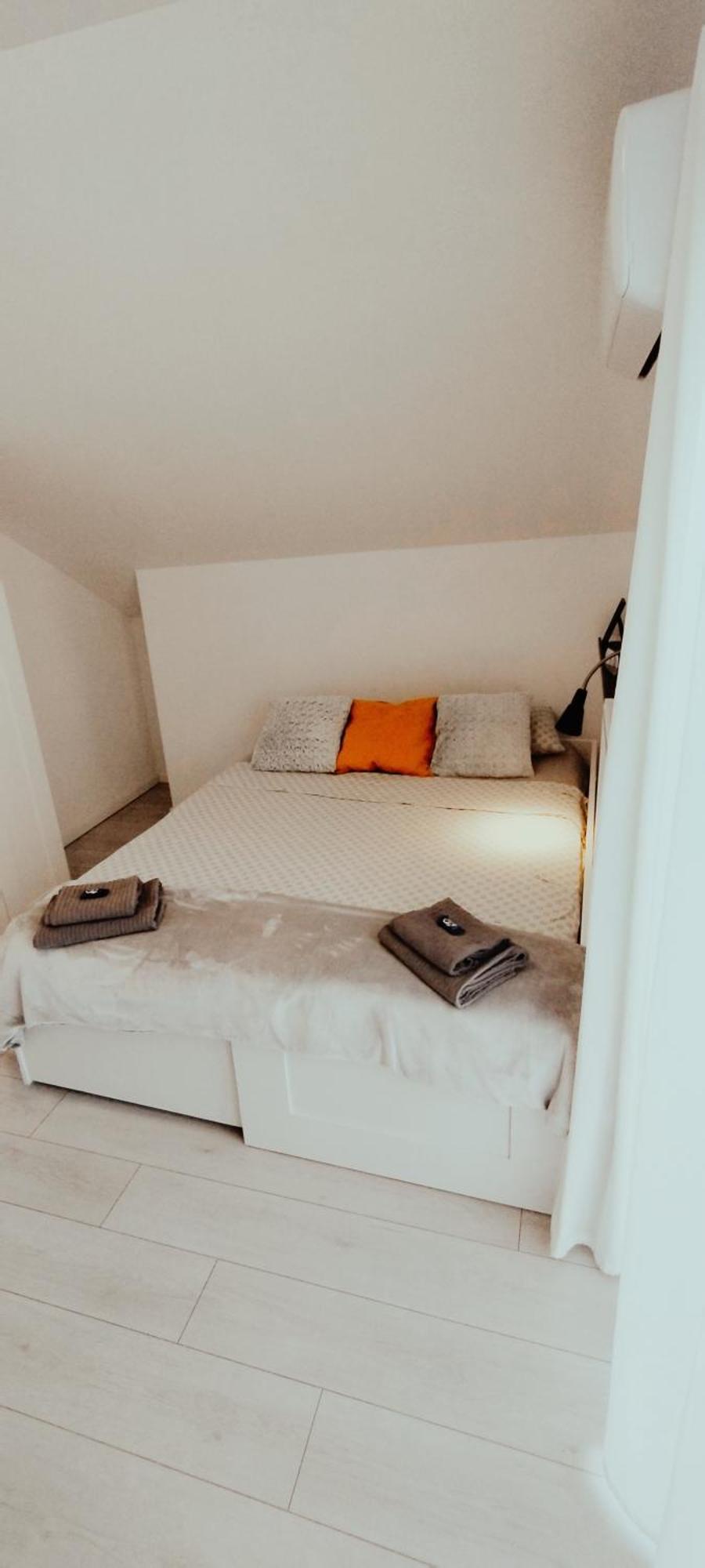Apartma White Arena